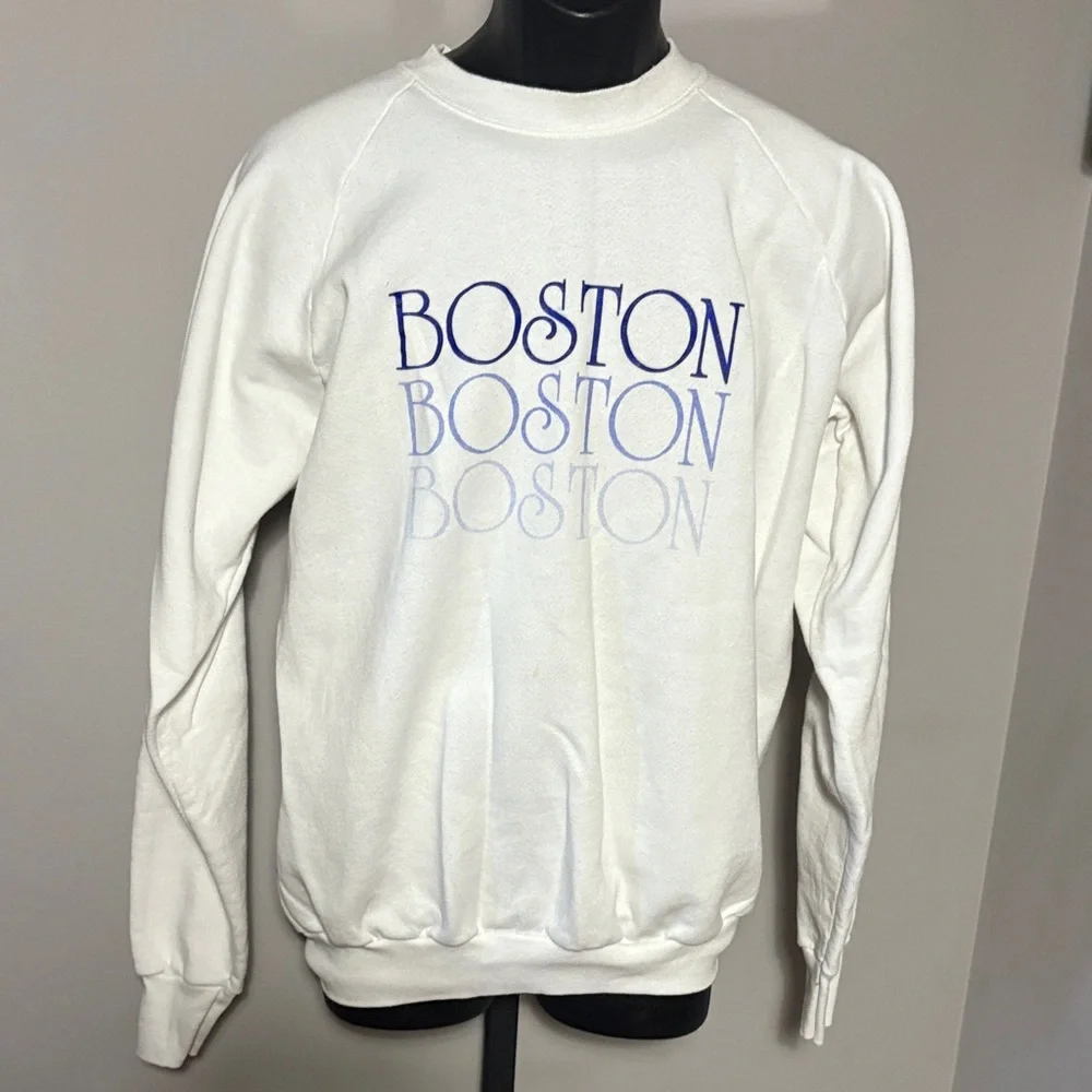 Boston VINTAGE XL White Crewneck Sweatshirt